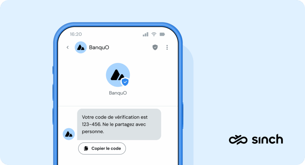 Un message RCS contenant un mot de passe à usage unique provenant d'une banque fictive avec des logos et des badges de vérification.